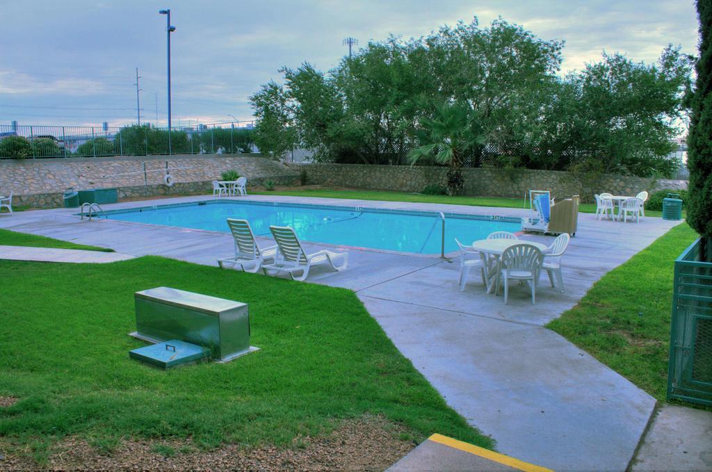 Vagabond Inn El Paso Exteriér fotografie